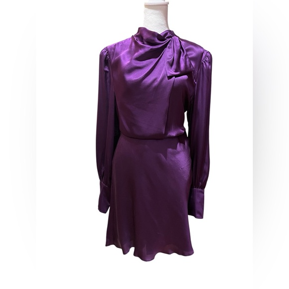 Kate Spade silk dress w/ draped neckline, long balloons sleeves. Midi. Purple 14 - Picture 4 of 16